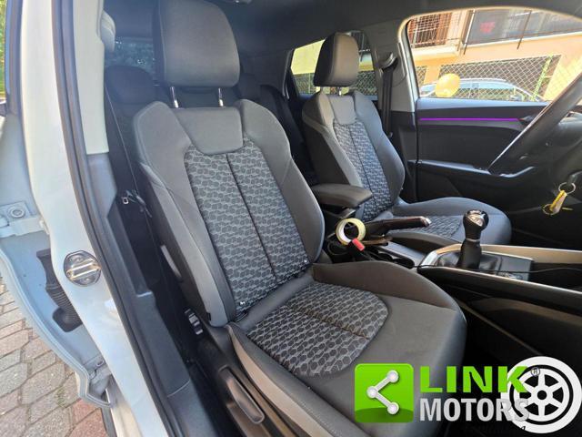AUDI A1 25 1.0 95cv S Line Identity Black