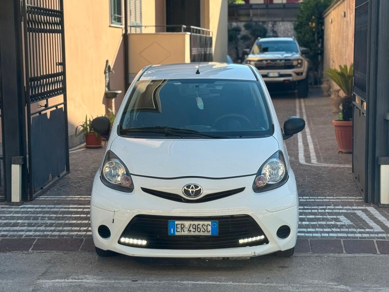 Toyota Aygo 1.0 12V VVT-i Orange Connect GPL