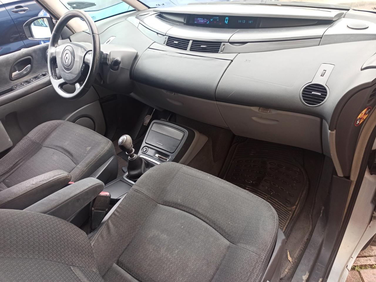 Renault Espace Grand 2.0 dCi 175CV Dynamique II