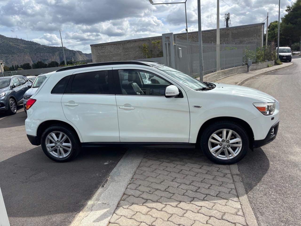 Mitsubishi ASX 1.8 DI-D 150 CV 4WD Intense Panoram