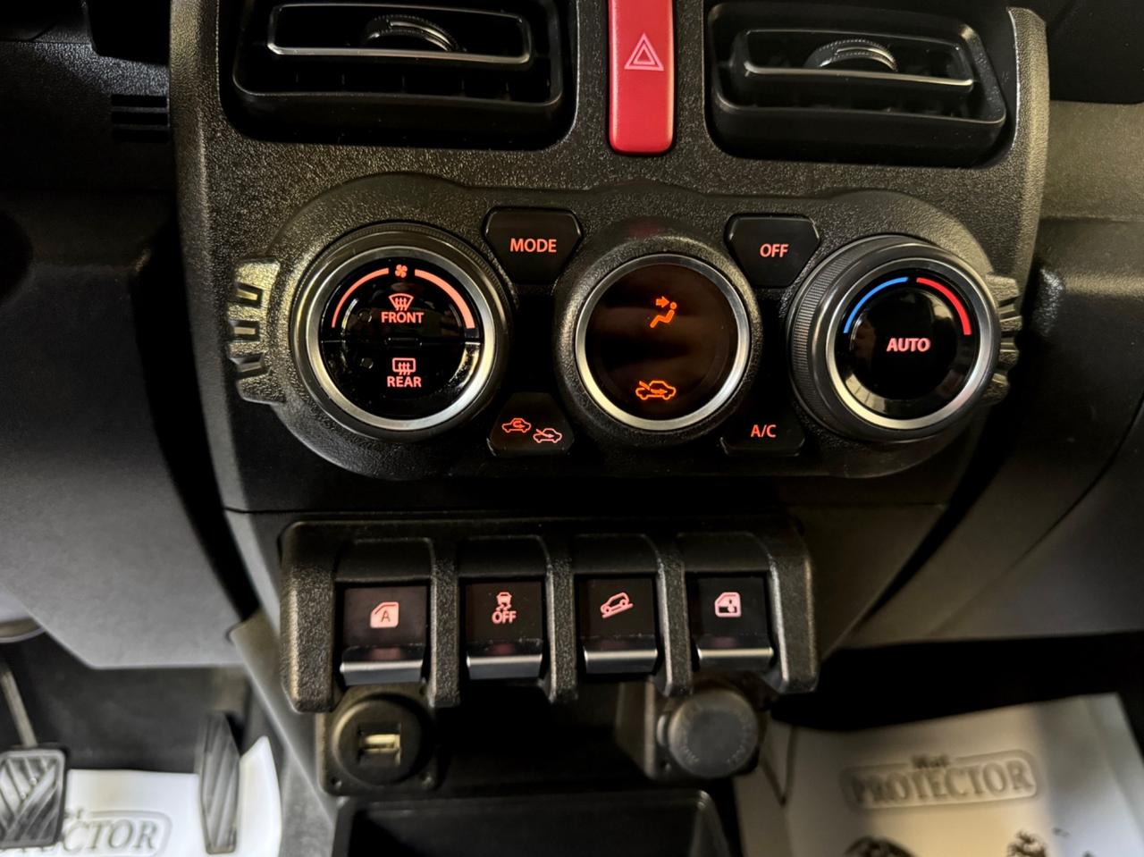 Suzuki Jimny - 4 POSTI VETTURA - FULL OPTIONAL