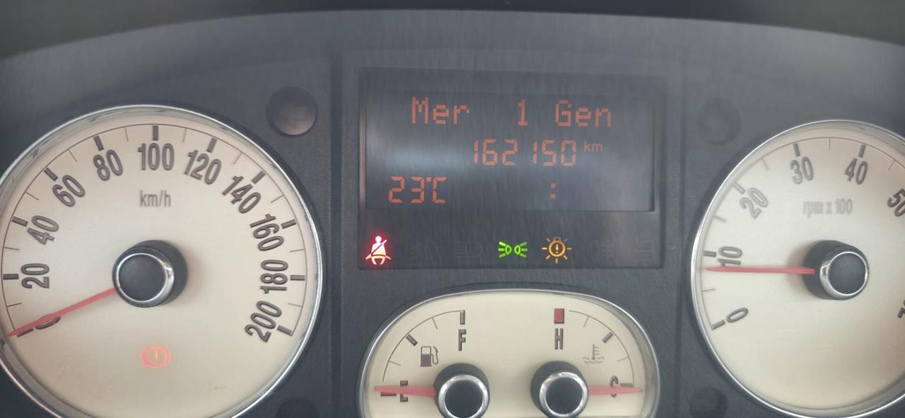 Lancia MUSA 1.4 16V Platino Plus neopatentati