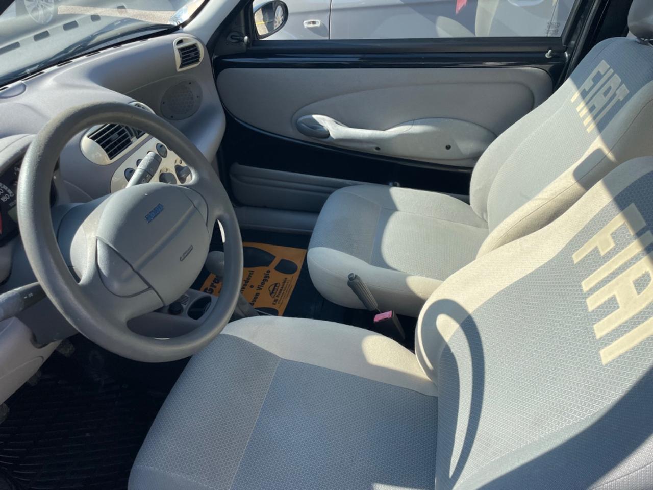FIAT 600 1.1 BENZINA 54 (CV) 2010