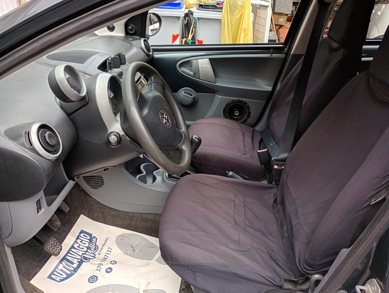 Toyota Aygo 1.0 12V VVT-i 5 porte Sol