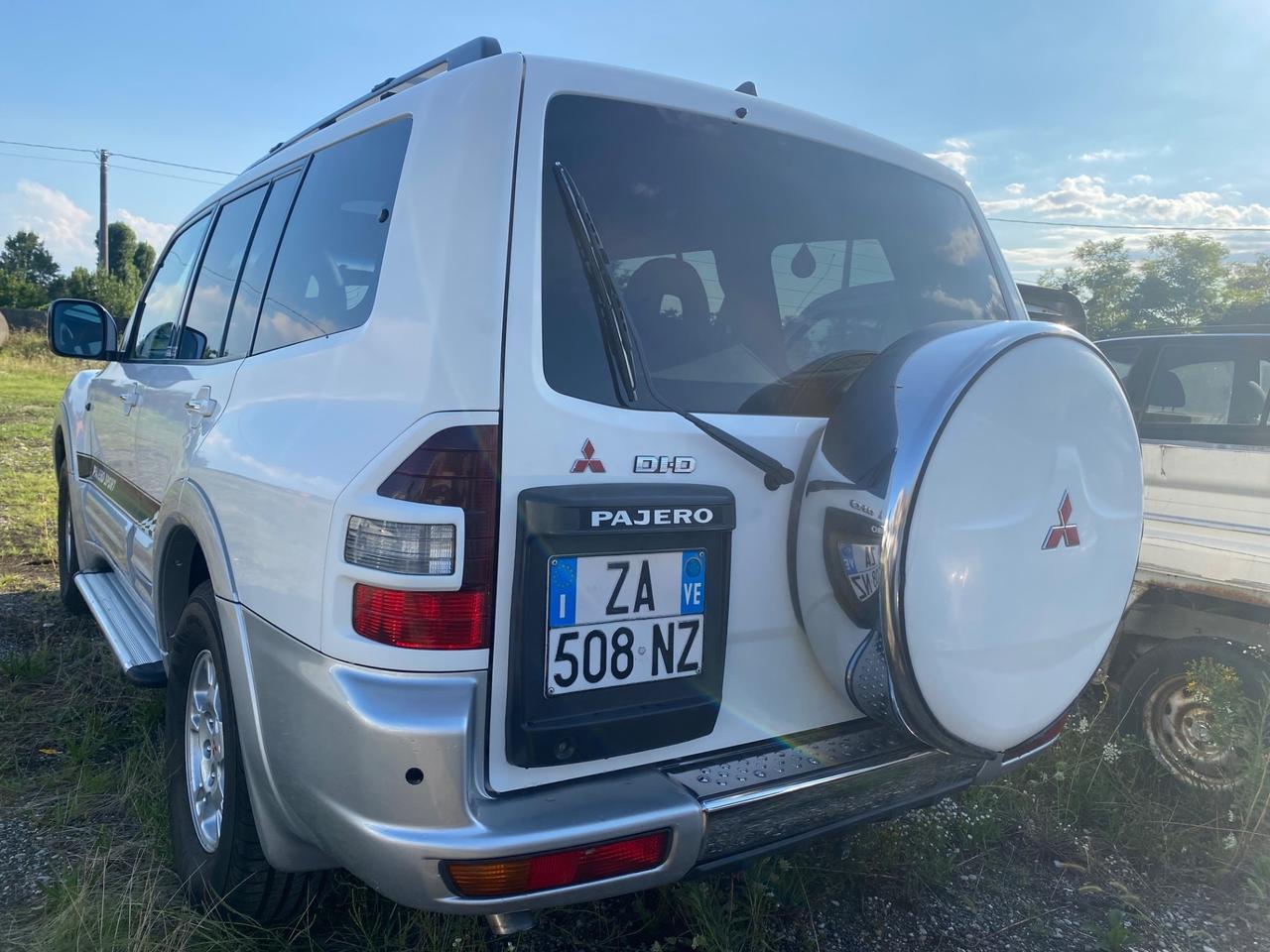 Mitsubishi Pajero 3.2 16V DI-D 5p. GLS2