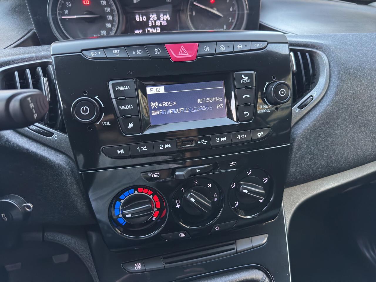 Lancia Ypsilon 1.2 69cv Elefantino Blu 2019