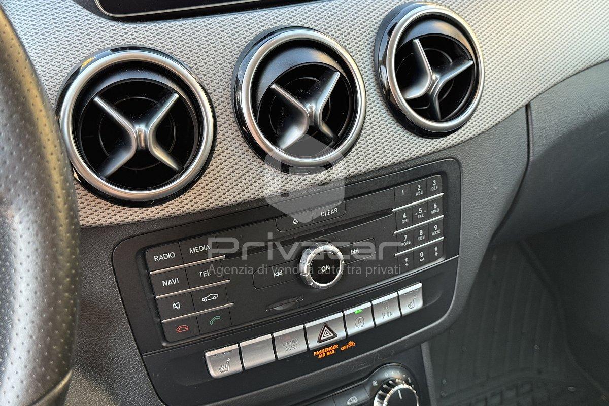MERCEDES A 180 d Automatic Premium