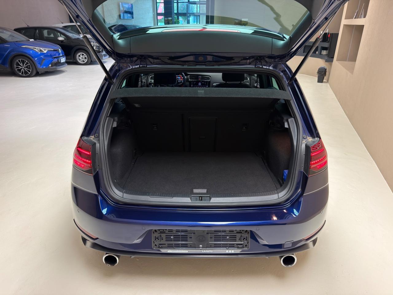 Volkswagen Golf GTI Performance 2.0 245 CV TSI DSG 5p. BMT