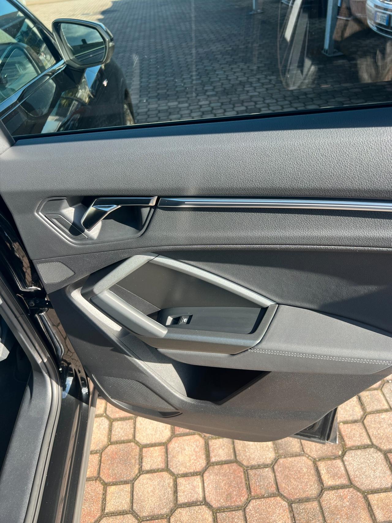 Audi Q3 35 TDI S tronic line edition