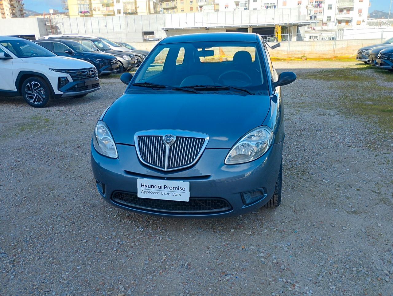 Lancia Ypsilon 1.3 MJT 75 CV Diva