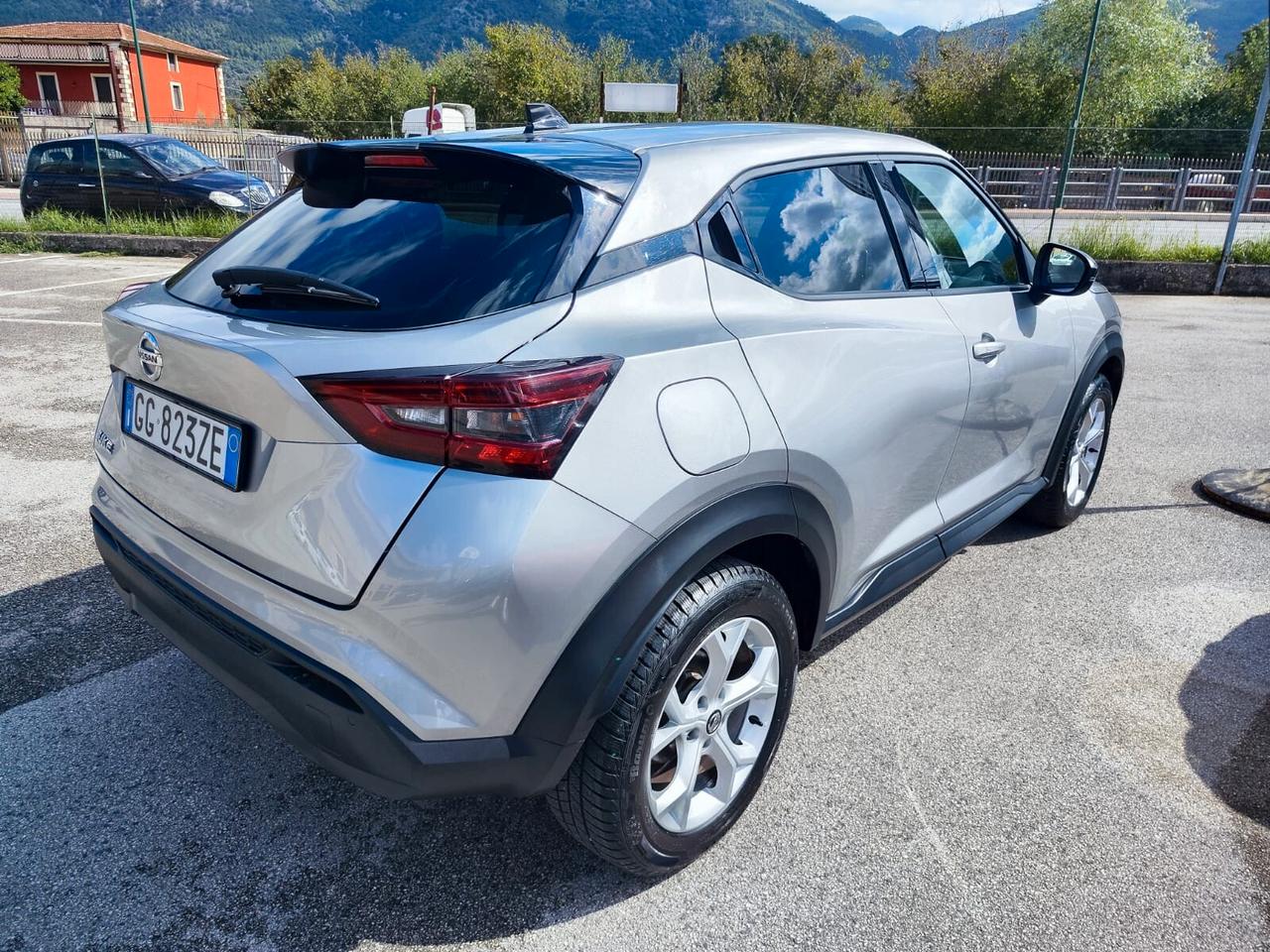 Nissan Juke 1.0 DIG-T 114 CV N-Connecta