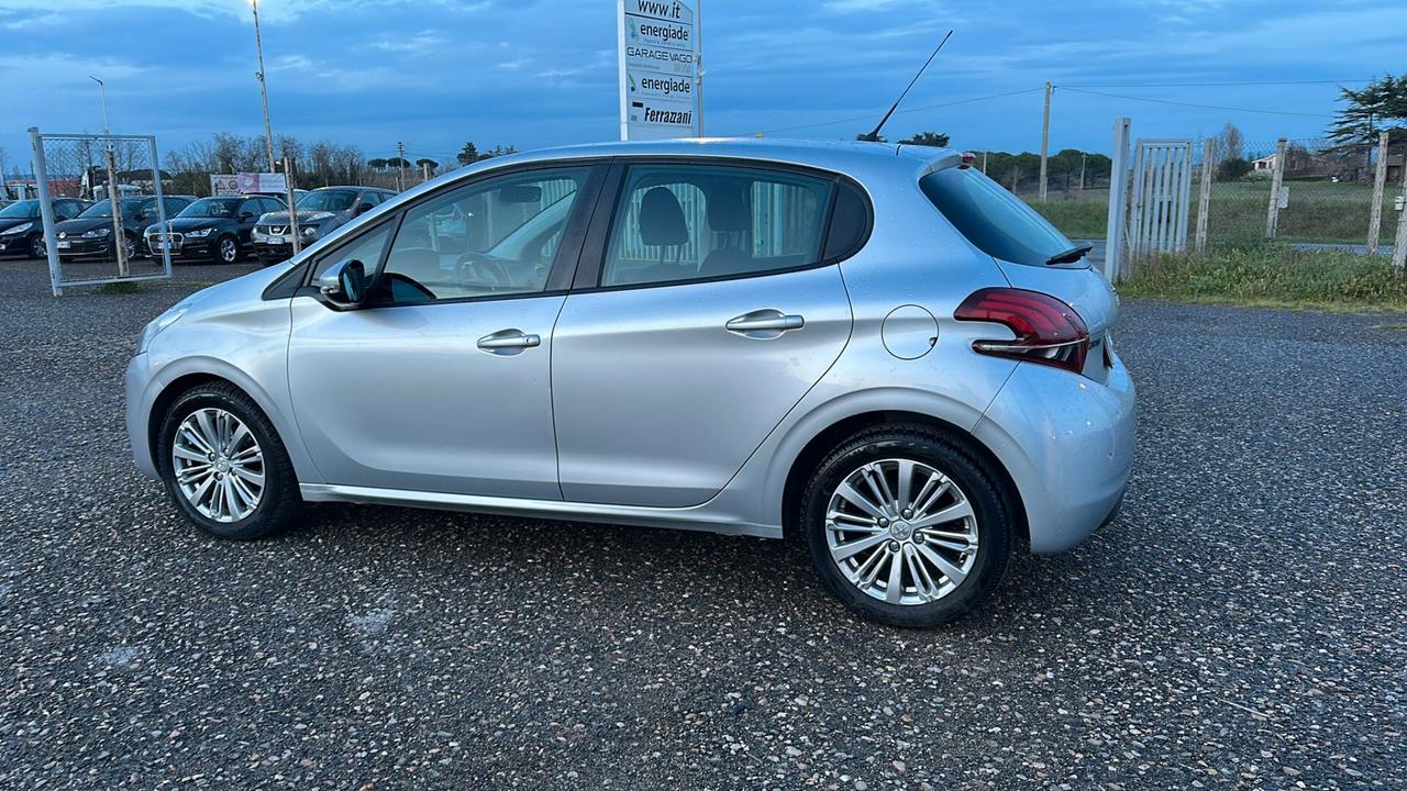 Peugeot 208 BlueHDi 75 5 porte Allure
