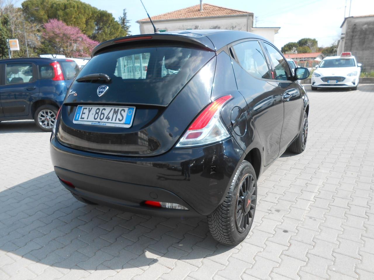 Lancia Ypsilon 0.9 TwinAir Metano Ecochic Elefantino