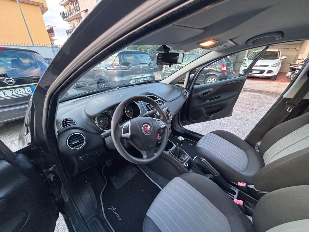 Fiat Punto 1.4 8V 5 porte Natural Power Street