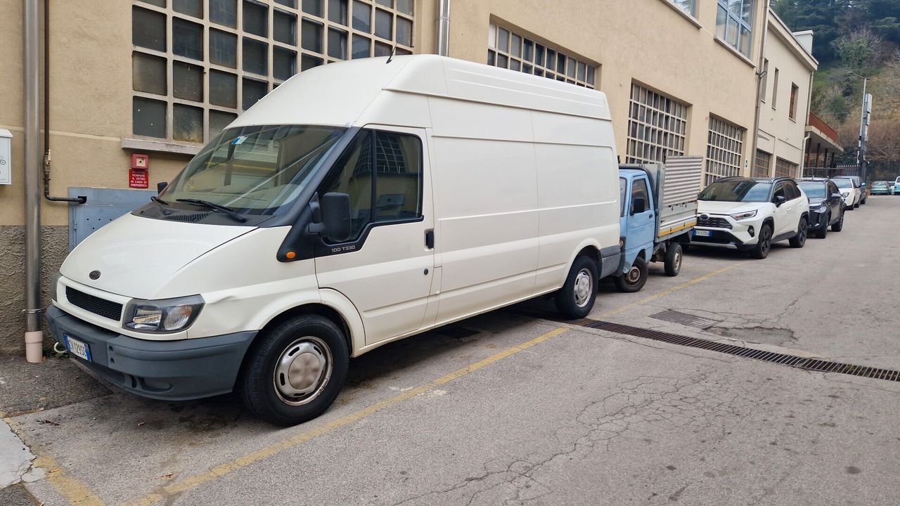 Ford Transit 2005 photo 2