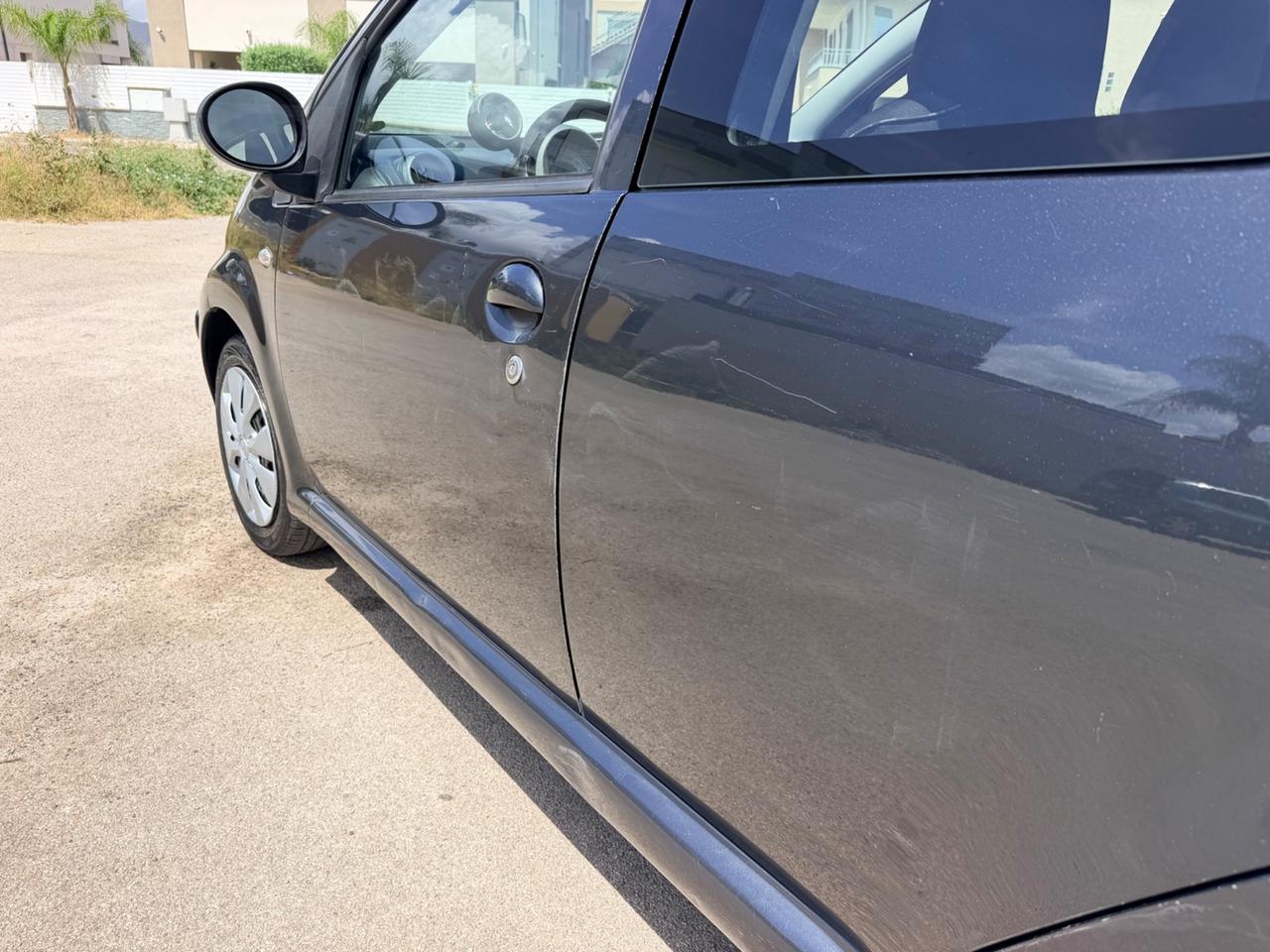 Toyota Aygo 1.4 turbodiesel 5 porte Sol