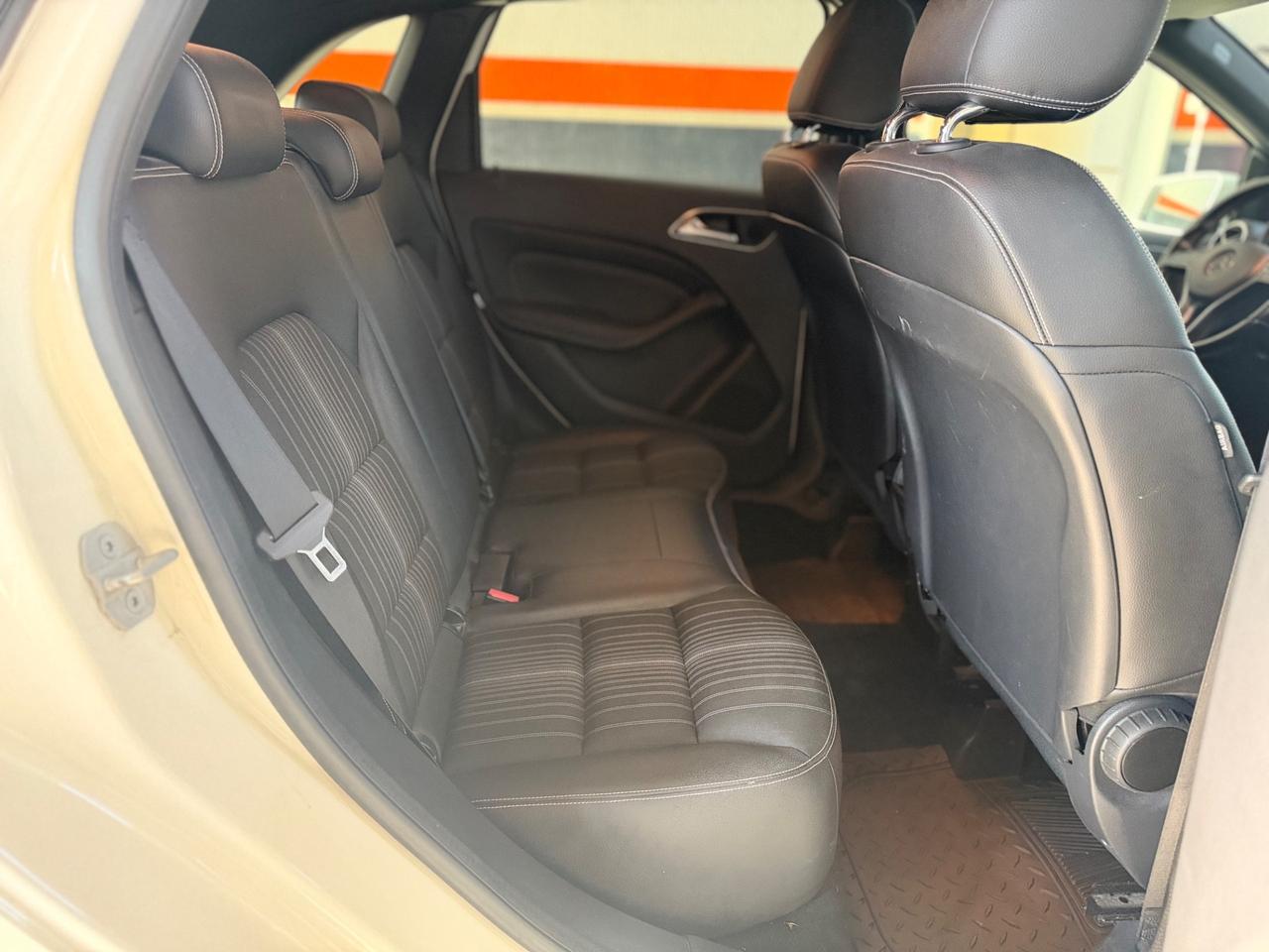 Mercedes-benz B 200 180 CDI Automatic Premium NEOPATENTATI