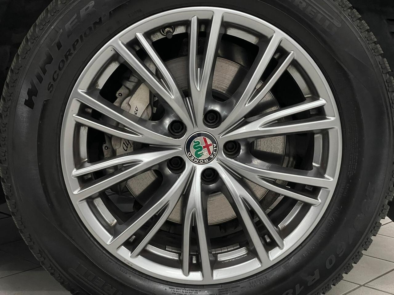 Alfa Romeo Stelvio 2.2 TD 190 CV BUSINESS Q4 DISTRIBUZIONE ESEGUITA