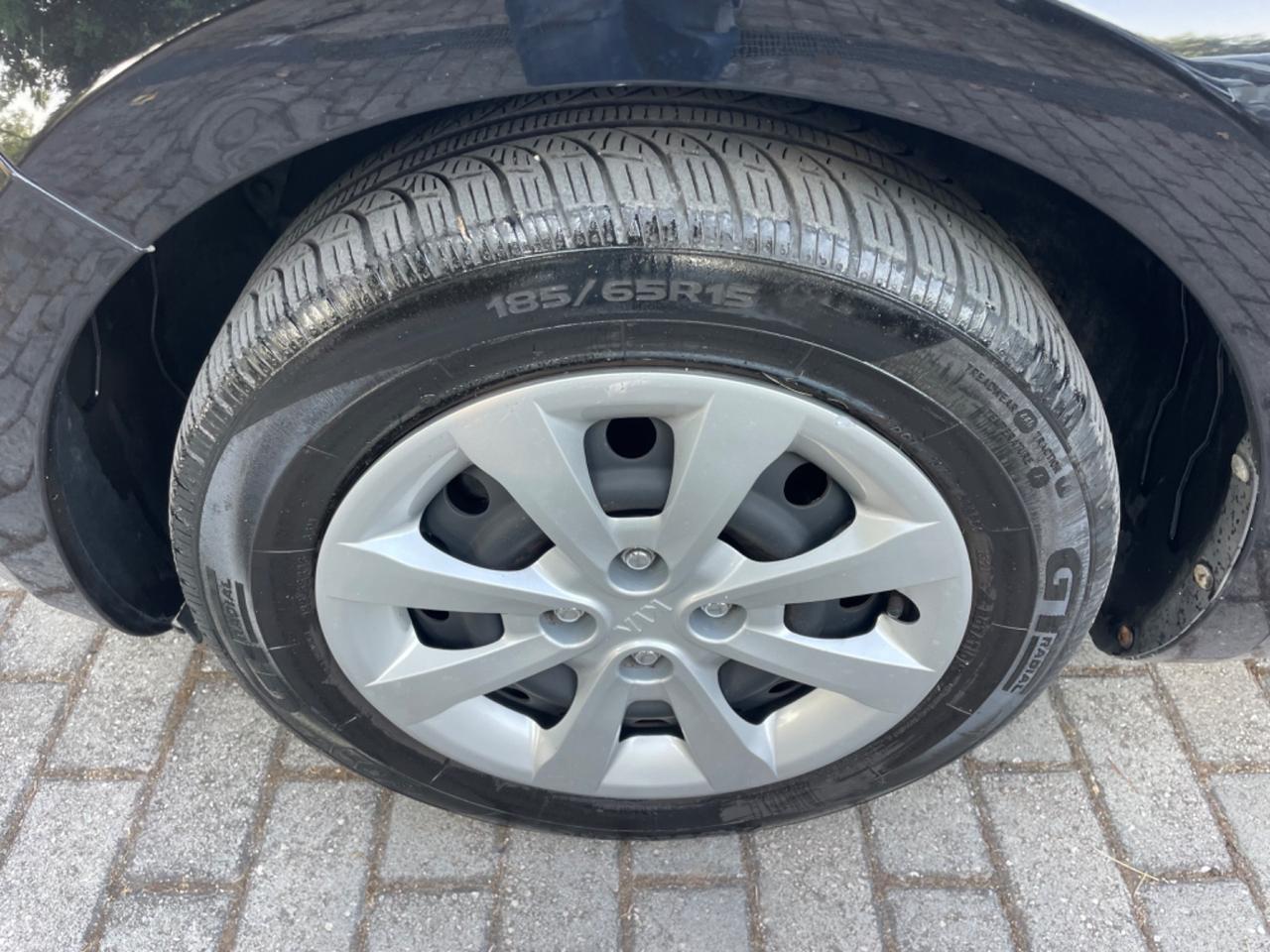 Kia Rio 1.1 CRDi WGT 5p. EX PLUS Perfetta !