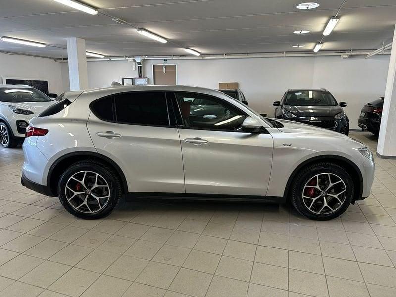 Alfa Romeo Stelvio 2.2 Turbodiesel 190 CV AT8 Q4 Sprint