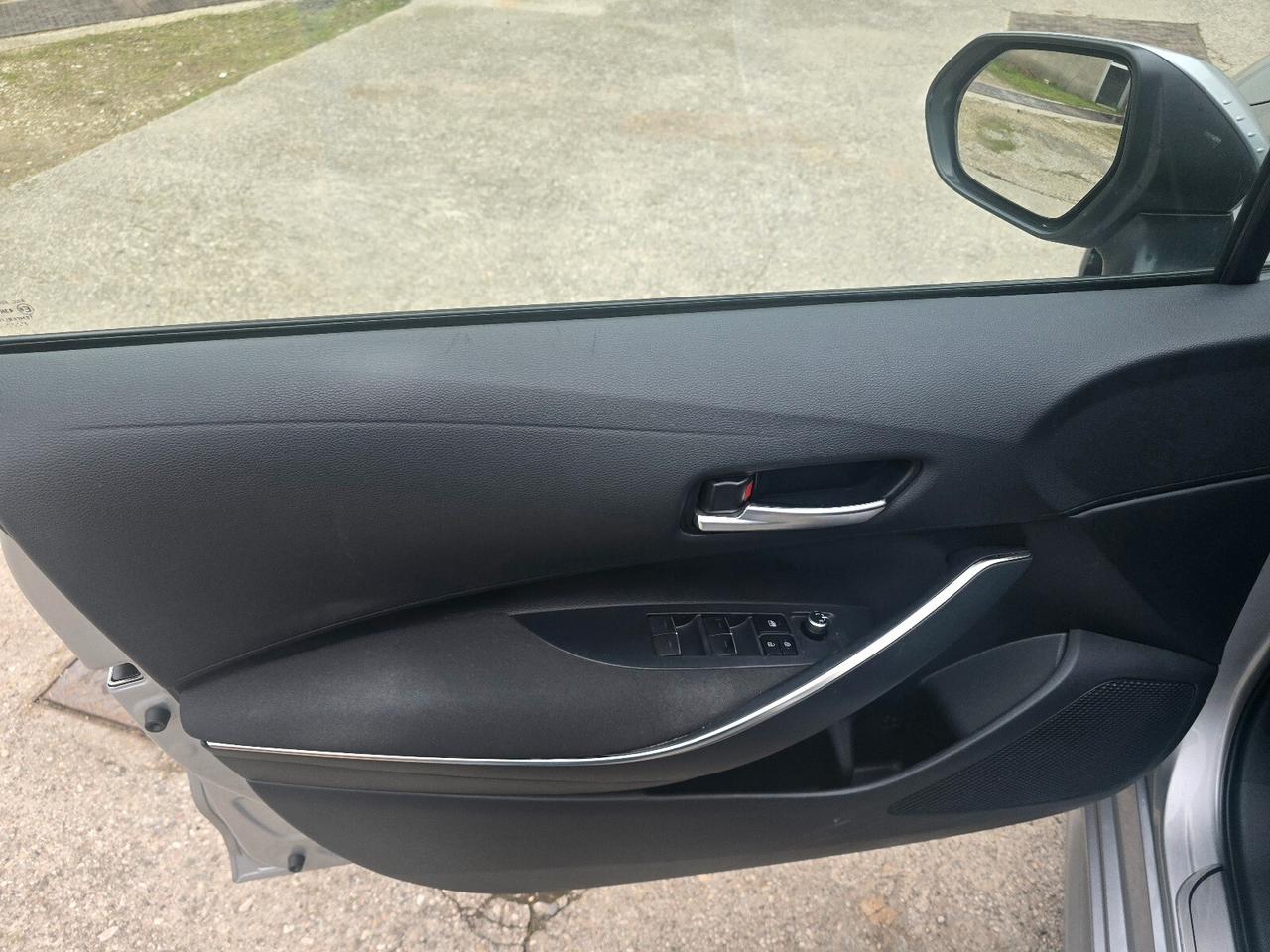 Toyota Corolla 1.8 Hybrid Style