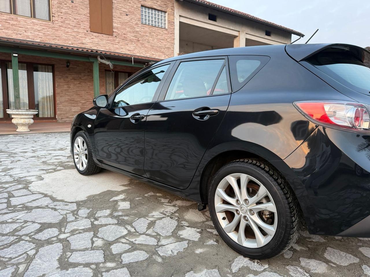 Mazda 3 1.6 MZR 105 CV 5p. Advanced neopatentati