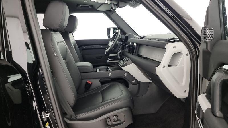 Land Rover Defender 110 3.0D I6 200 CV AWD Auto SE