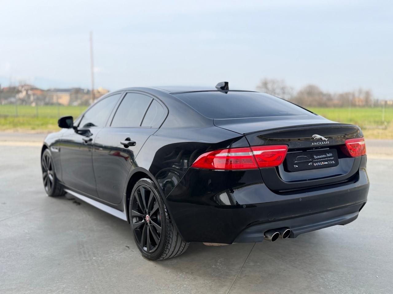 Jaguar XE 2.0 D Turbo 180CV aut. R-Sport