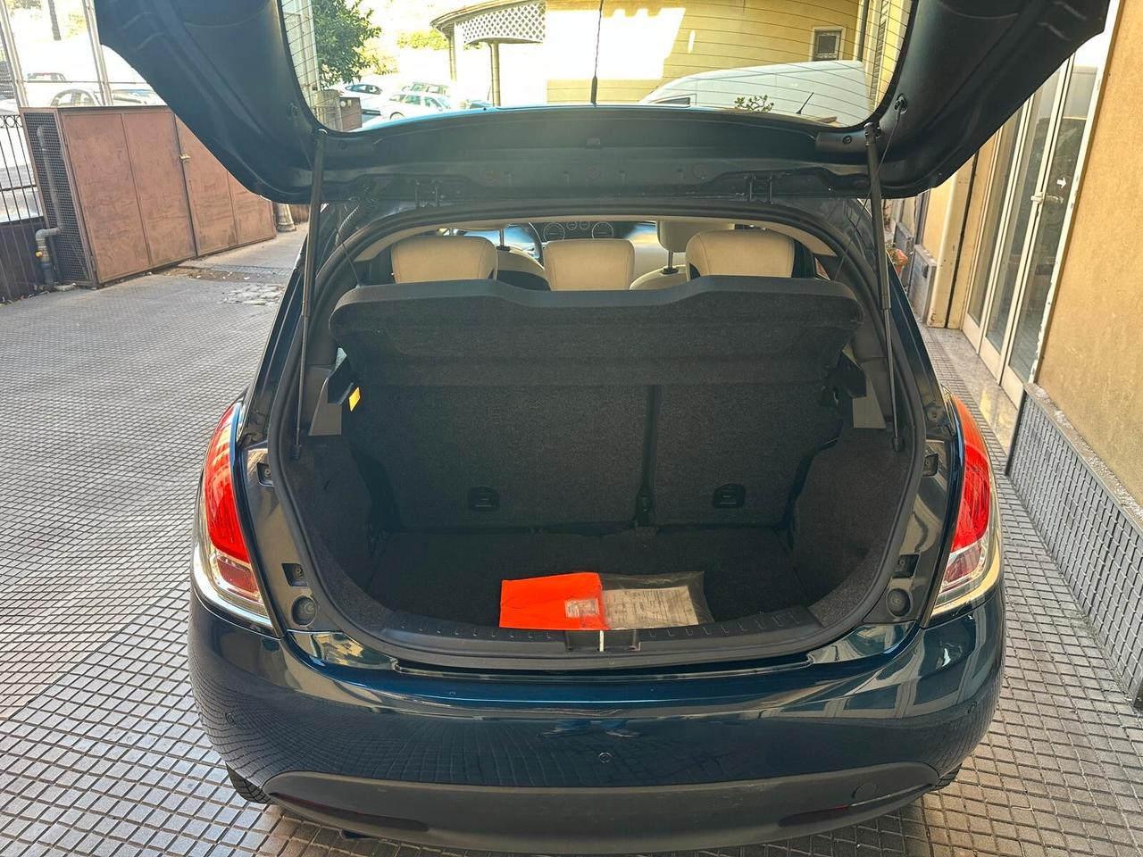 Lancia Ypsilon 1.2 69 CV 5 porte 30th Anniversary *Promo Black Friday*