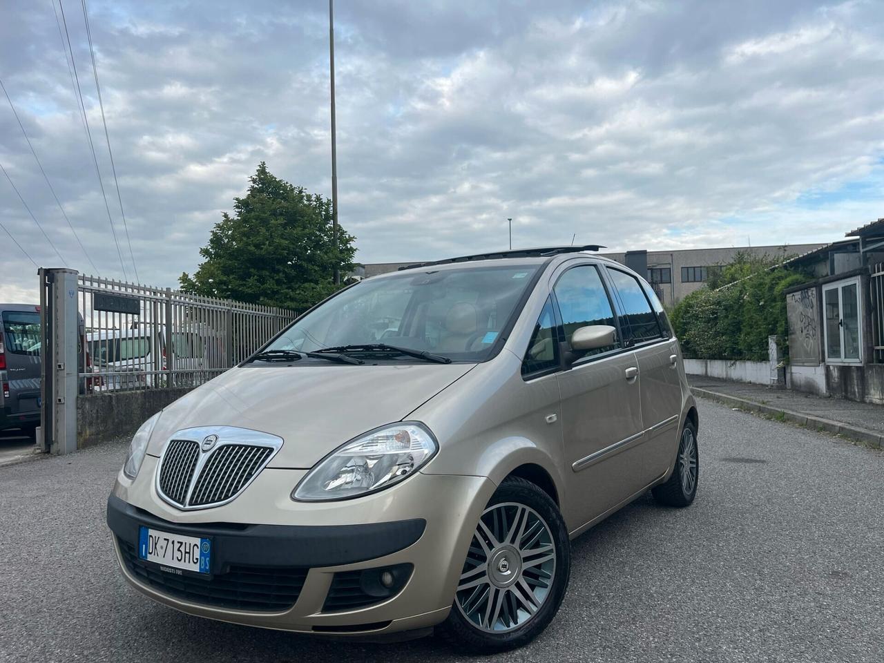 Lancia MUSA 1.4 16V Platino Plus