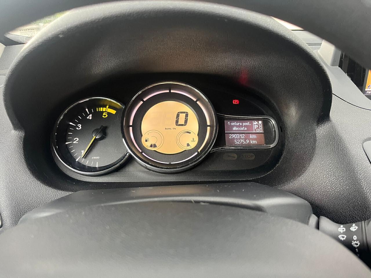 Renault Megane 1.5 dCi 110CV EDC SporTour 2012