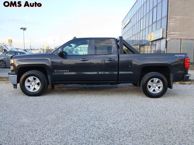 CHEVROLET Silverado LT 5.3 L V8 EcoTec3