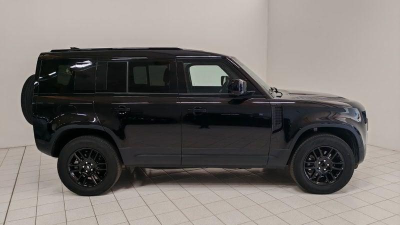 Land Rover Defender 3.0 D6 200 110 S AWD auto.