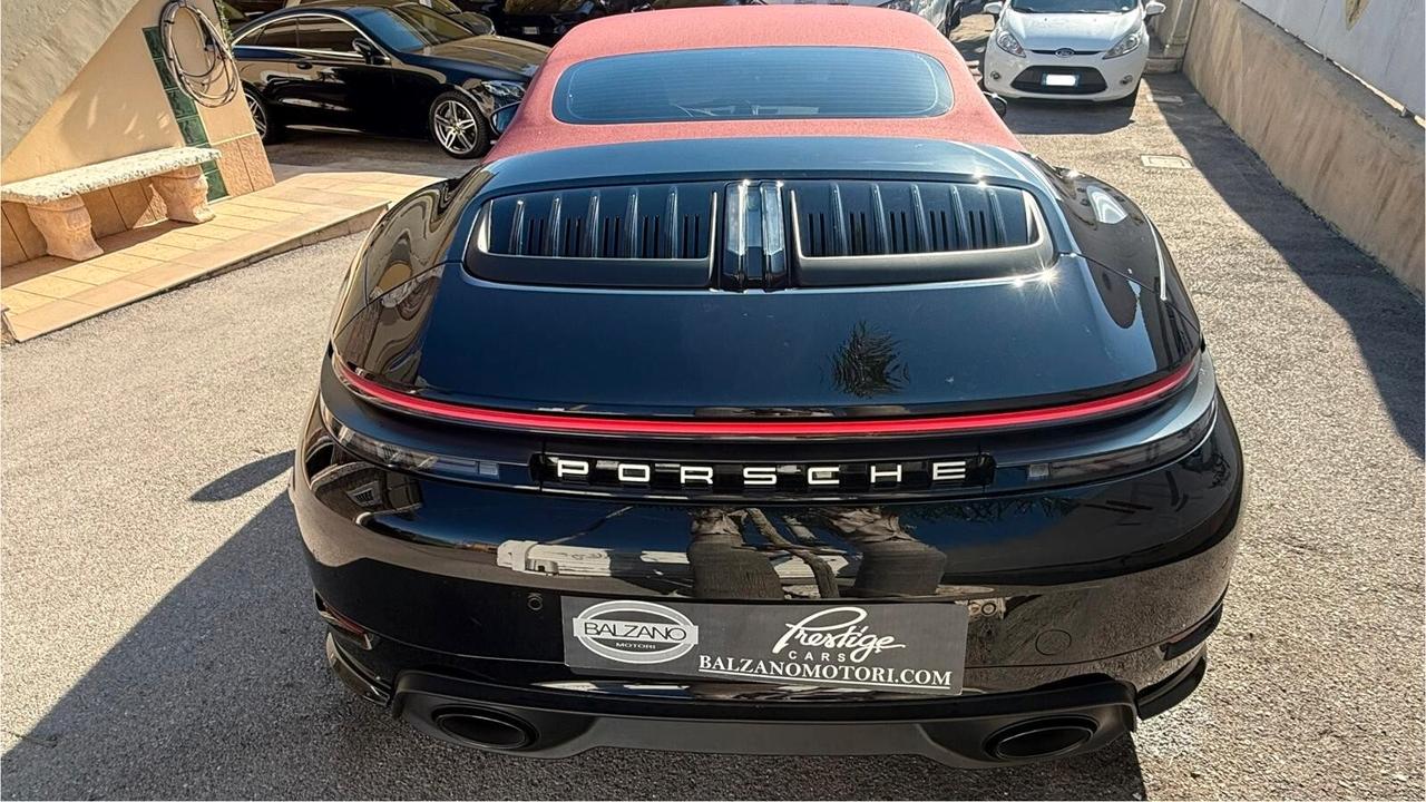 PORSCHE 911 CARRERA CABRIO 2025
