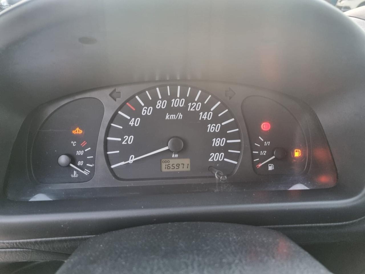 Opel Agila 1.0 12V Comfort