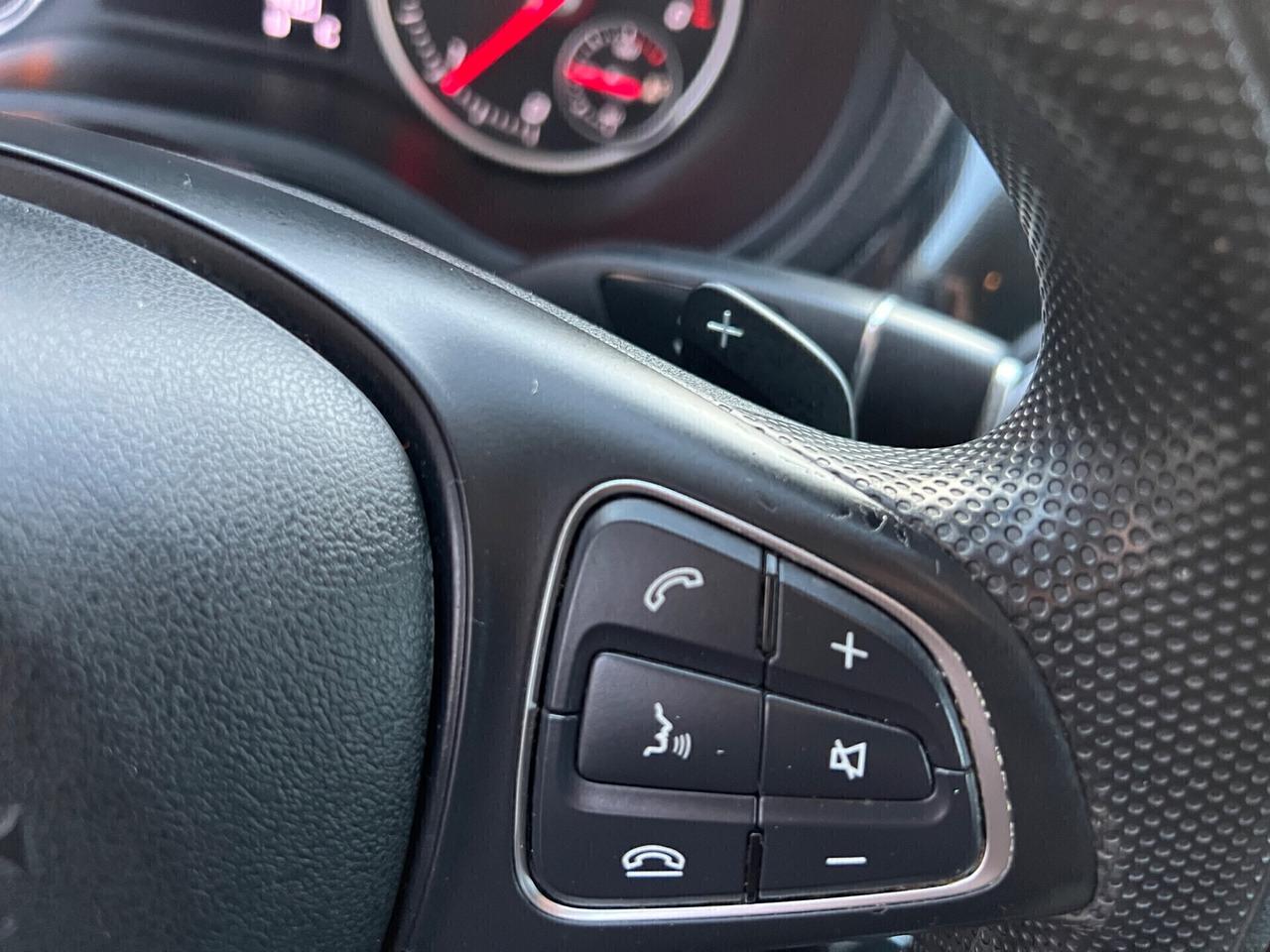 Mercedes-benz B 180 B 180 d Automatic Premium