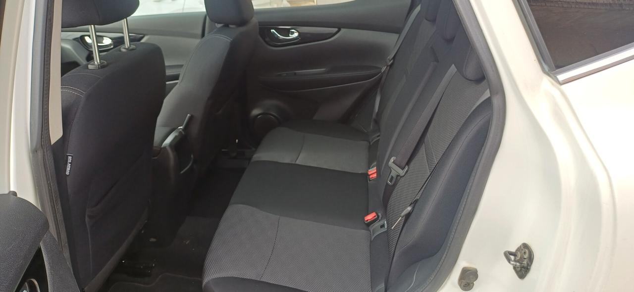 Nissan Qashqai 1.6 dCi 4WD N-Connecta