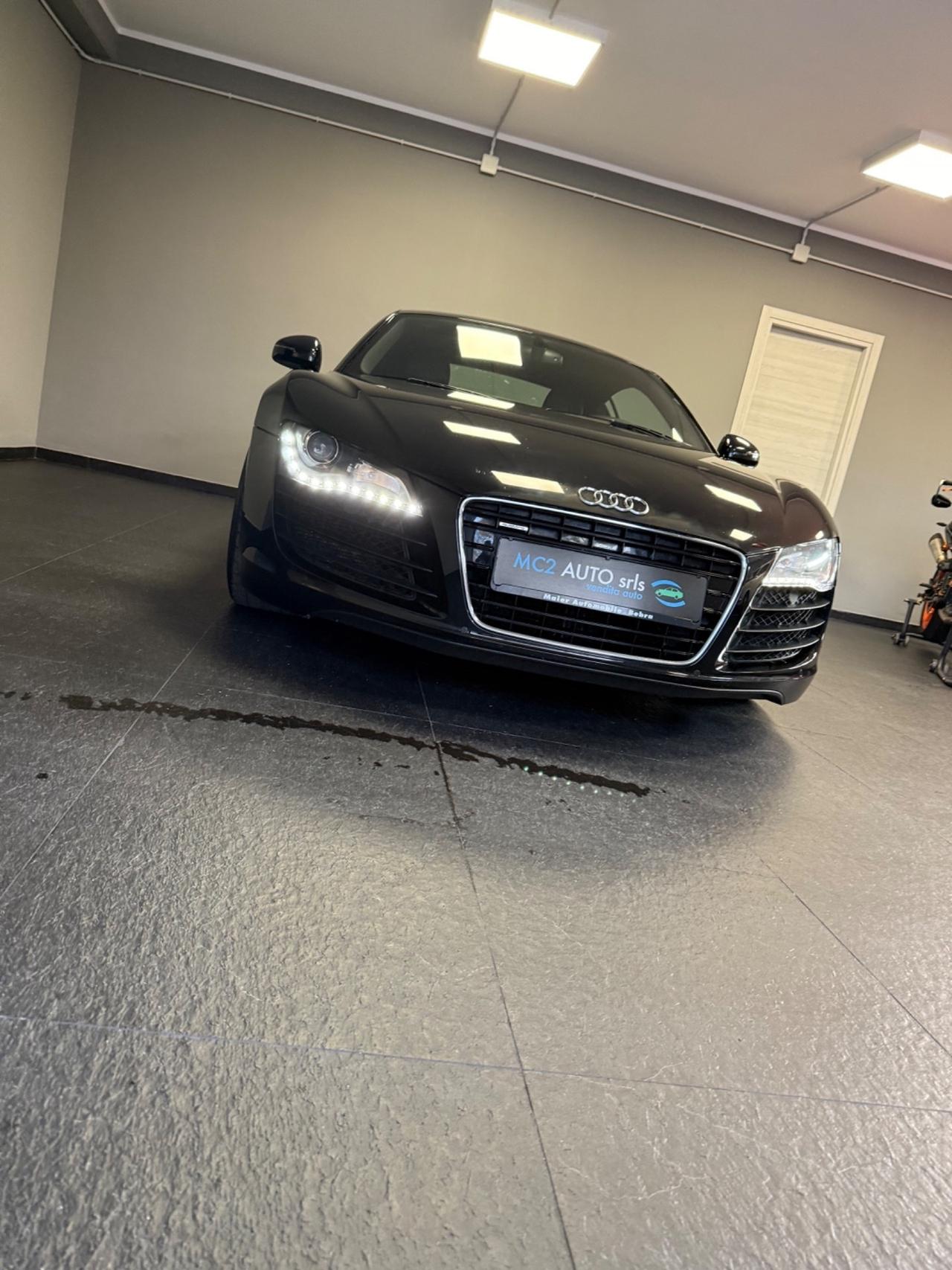 Audi R8 Spyder 4.2 V8 FSI quattro R tronic