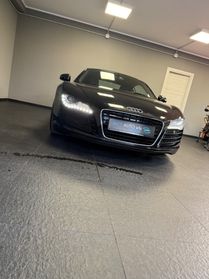 Audi R8 4.2 V8 FSI quattro R tronic