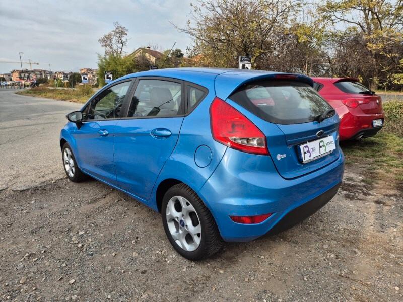 FORD Fiesta 6ª serie Bs Fiesta Ikon 1.2 16V 82...