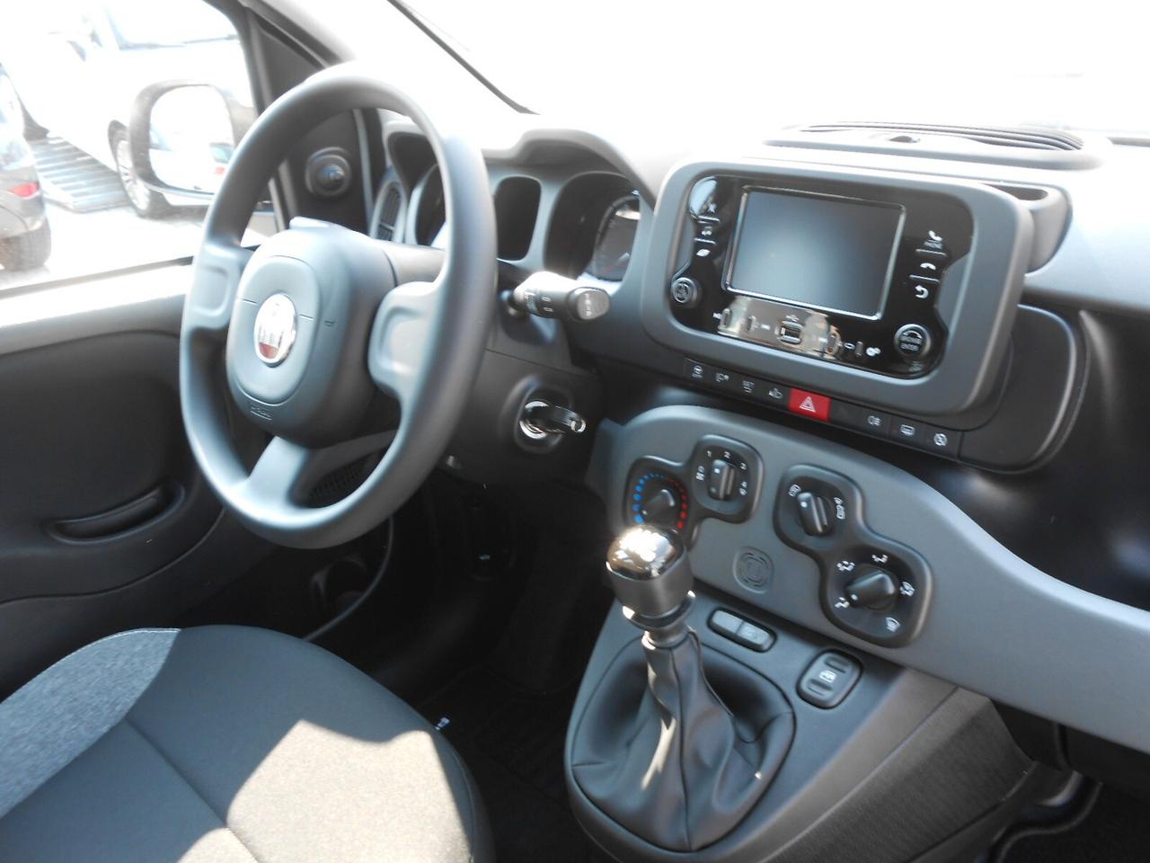 Fiat Panda 1.0 S&S Hybrid City Life (NOLEGGIO)