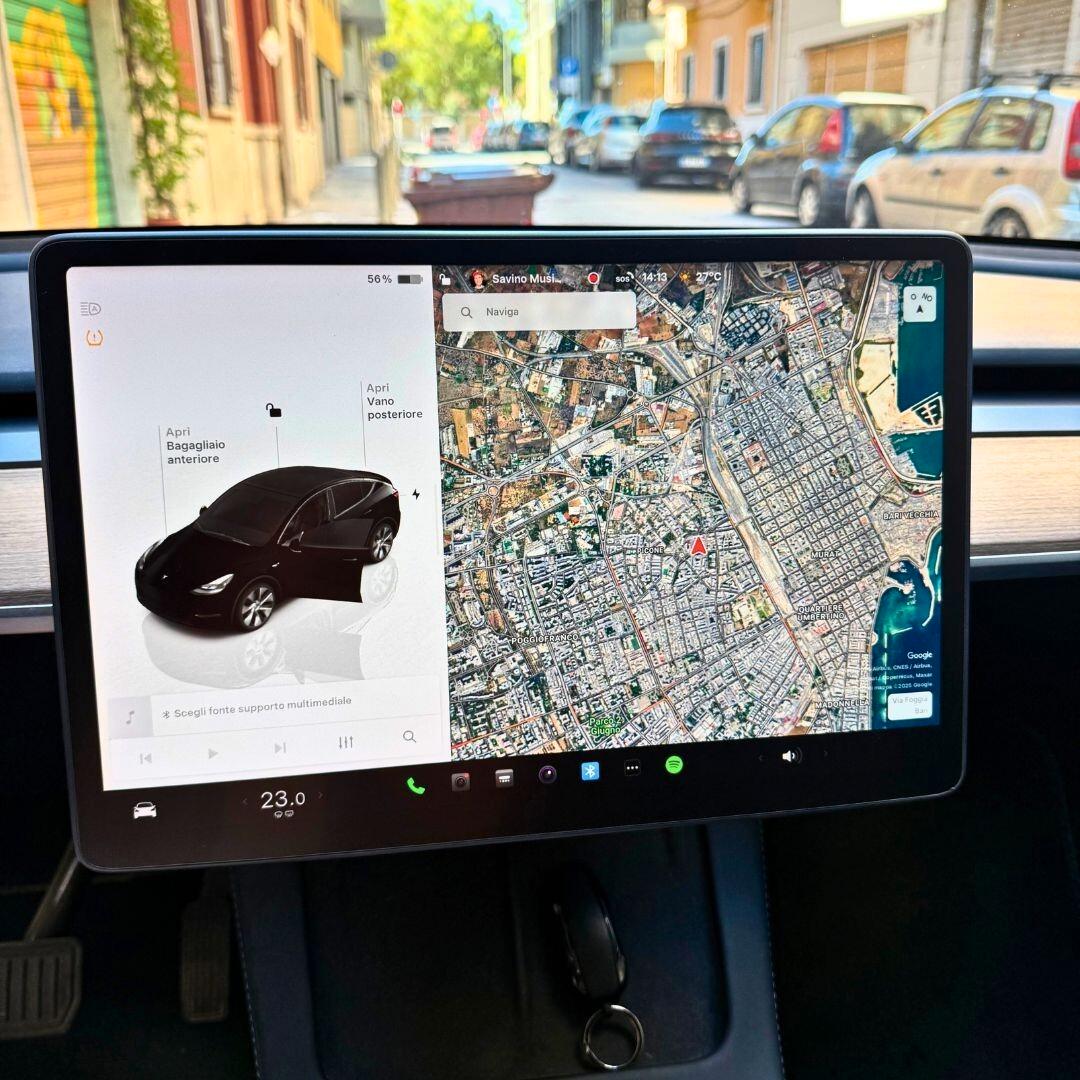 Tesla Model Y Long Range AWD