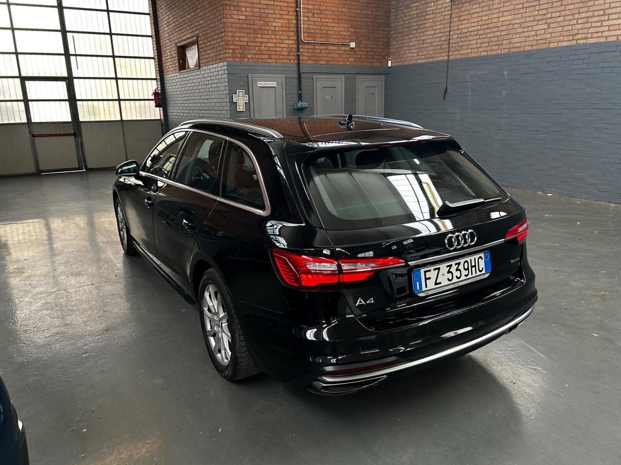 Audi A4 Avant 40 TDI quattro S tronic Sport