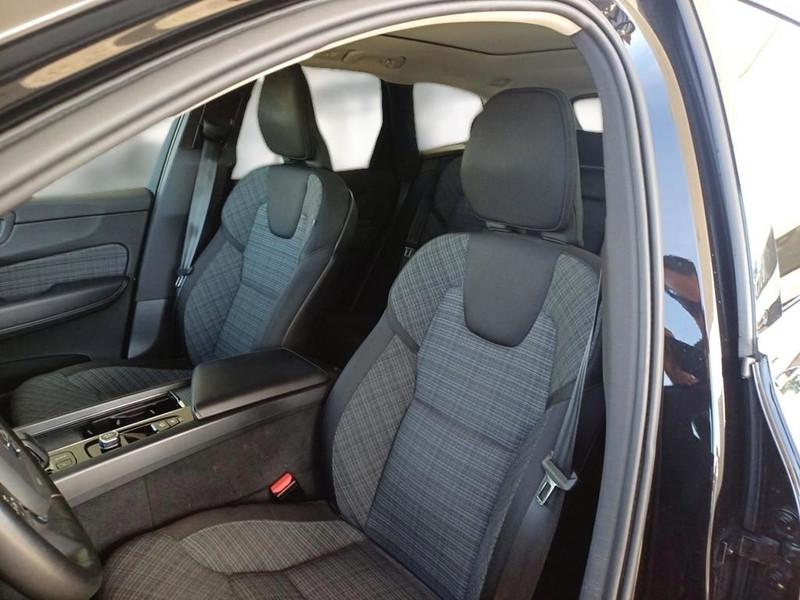 VOLVO XC60 T6 PLUG-IN AWD AUTO CORE SUV