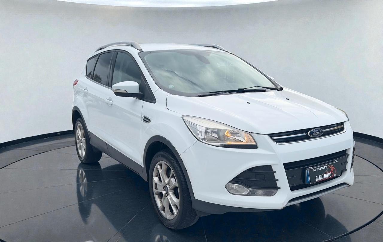 Ford Kuga 2.0 TDCI 150 CV S&S 4WD Powershift Titanium
