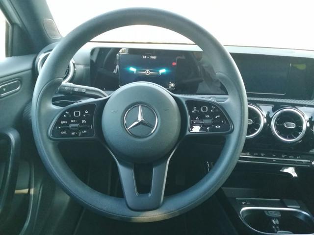 MERCEDES-BENZ A 180 d Automatic Executive