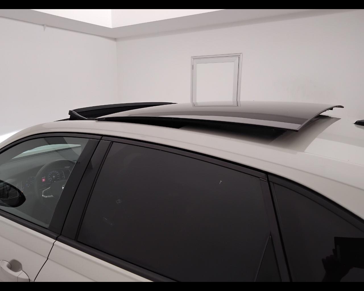 VOLKSWAGEN Taigo - Taigo 1.0 tsi R-Line 110cv