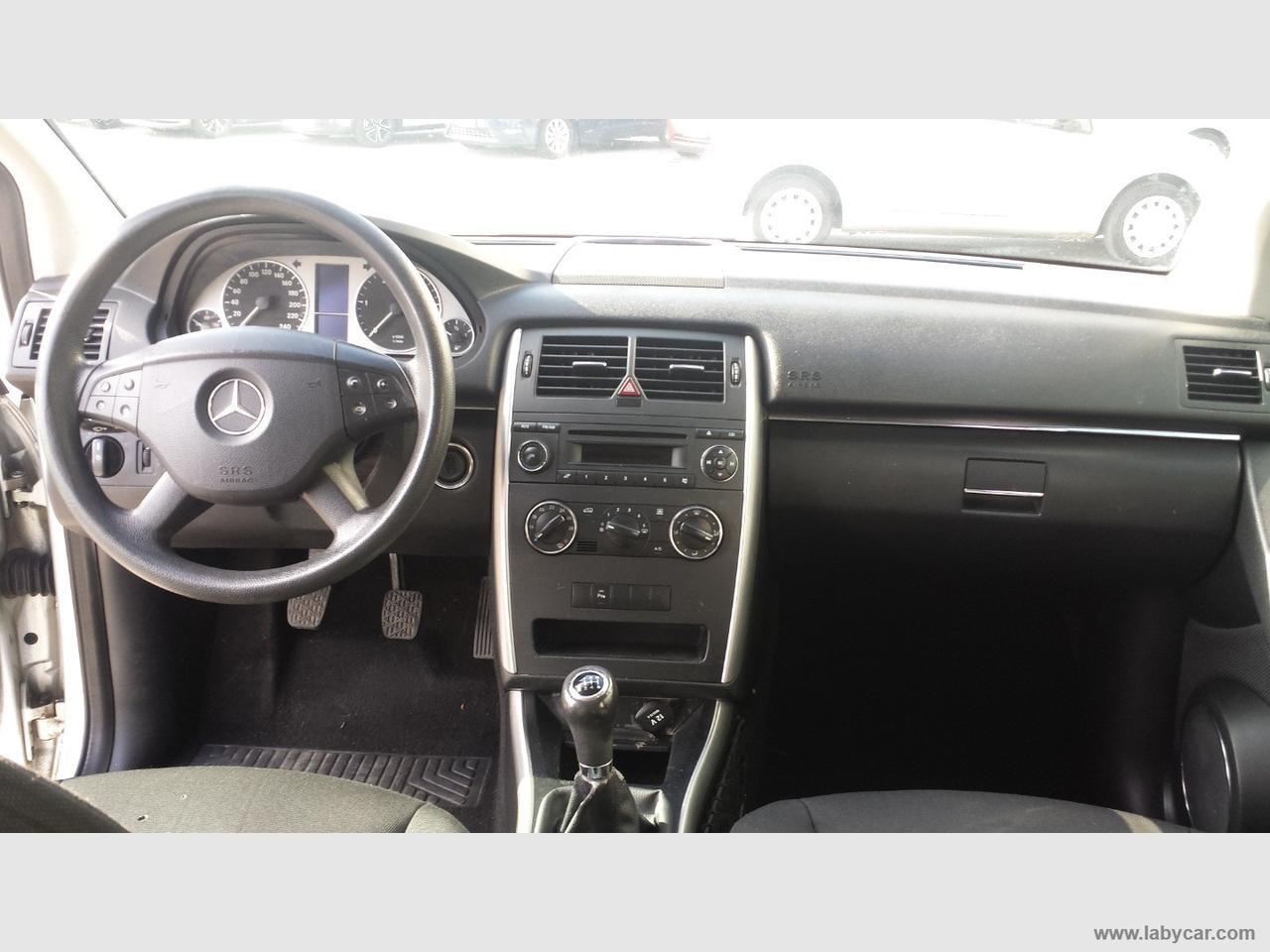 MERCEDES-BENZ B 180 CDI Sport