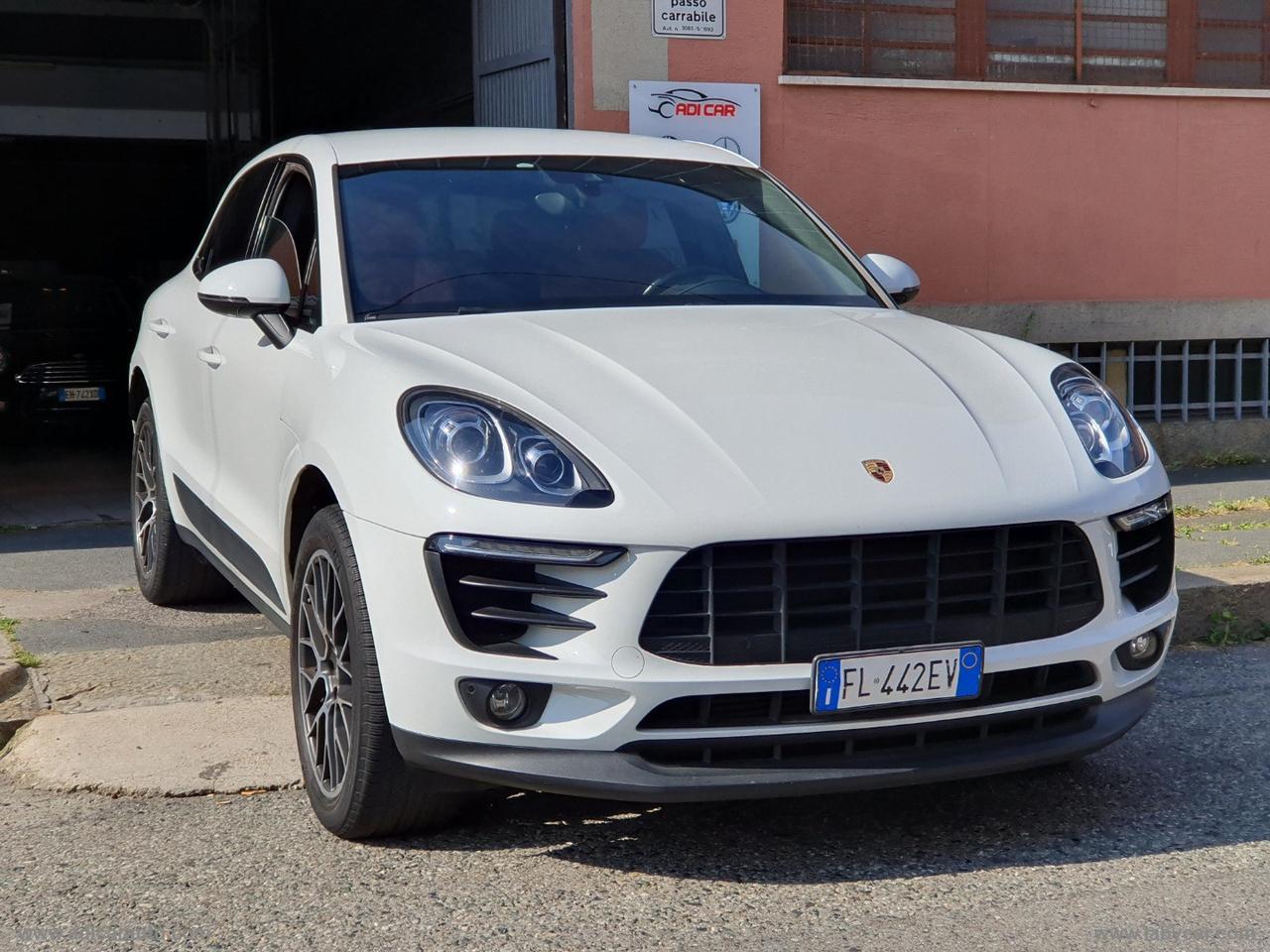 PORSCHE Macan 2.0 BENZINA 252 CV