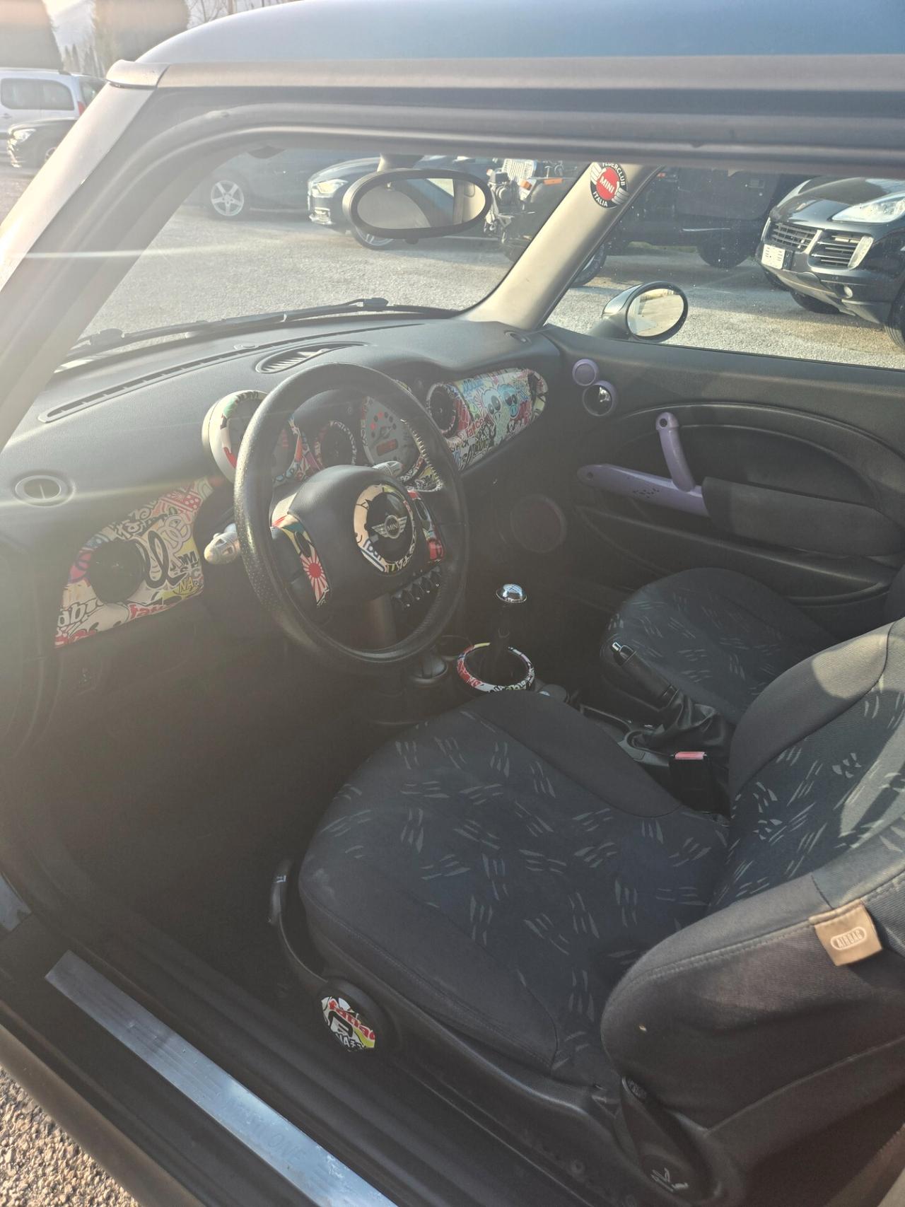 Mini 1.4 tdi One D de luxe